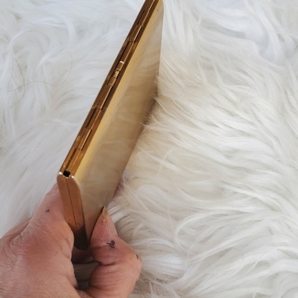 Vintage Mother of Pearl Stash Case/ Compact - Picture 4 of 9